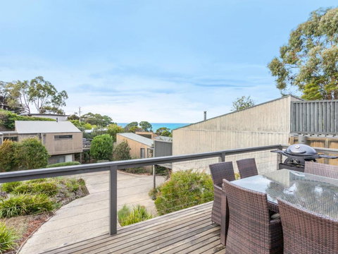 SUNRISE At BREAKERS Townhouse Close To Town - New Castle Holiday 6