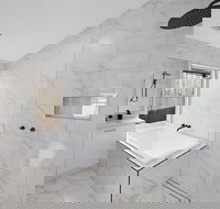 The Orchard - New Castle Holiday