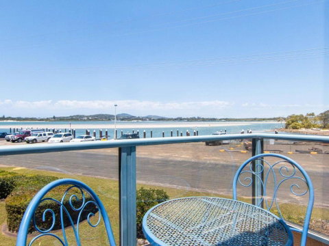 Fairholme 8 Perfect Lakefront Position - New Castle Holiday 3