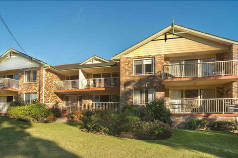 Birchgrove Apartments - New Castle Holiday 1