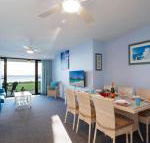 4 Harbourside 3 7 Soldiers Point Road ground floor on the waterfront - New Castle Holiday