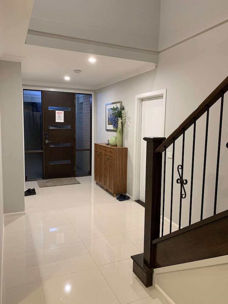 Truganina VIC New Castle Holiday