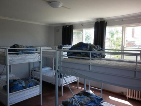 Young Budget Accommodation - New Castle Holiday 2