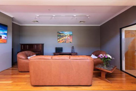 Maidstone Executive Residence - New Castle Holiday 5