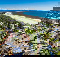 Bayside Court Apartments - New Castle Holiday