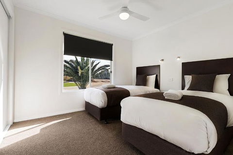 Moama Waters - New Castle Holiday 6