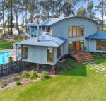 Tura Tree House - New Castle Holiday