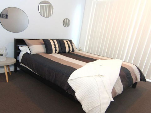 Reflections G01 On The Lake! - New Castle Holiday 6