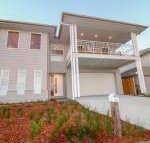 Illaroo at Catherine Hill Bay - New Castle Holiday