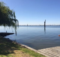 Waterview- Stoneleigh at Yarra - New Castle Holiday