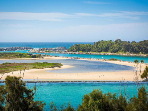 Grand Pacific I Unit 3 - New Castle Holiday 1