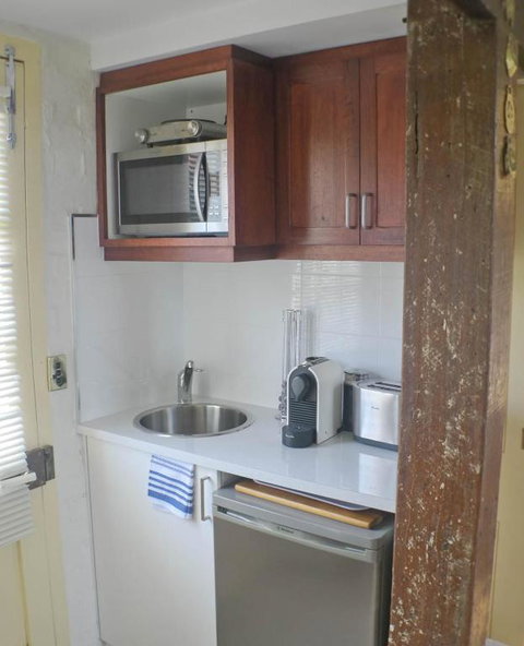 Bon Accord - New Castle Holiday 2