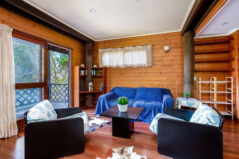 41 Carlo Circle Rainbow Beach Huge Beach House With Room For Everyone - New Castle Holiday 5