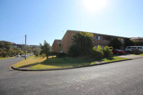 1 / 2 Brunswick Avenue - New Castle Holiday 0