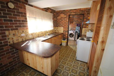 1 / 2 Brunswick Avenue - New Castle Holiday 4