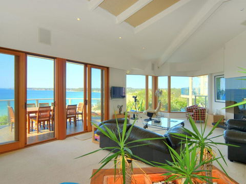 BEDARRA MOLLYMOOK BEACH - New Castle Holiday 4