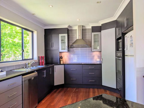 Sails On Bannister At Mollymook - New Castle Holiday 2