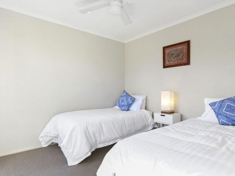 South Pacific Crescent 75 Ulladulla - New Castle Holiday 6
