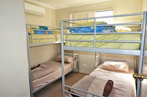 9 Krait Street - New Castle Holiday 4