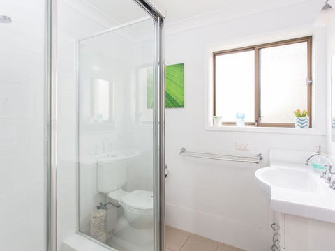 Waterfront At Point Road - New Castle Holiday 2