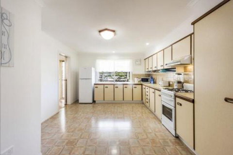 Drift Inn - New Castle Holiday 6