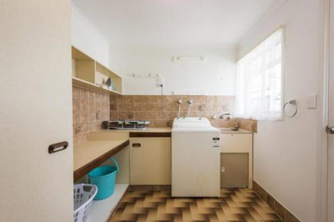 Drift Inn - New Castle Holiday 2