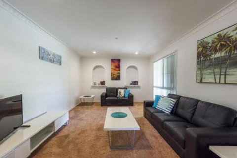 Drift Inn - New Castle Holiday 0