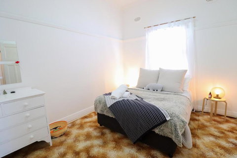 Tommys Lakehouse - New Castle Holiday 5