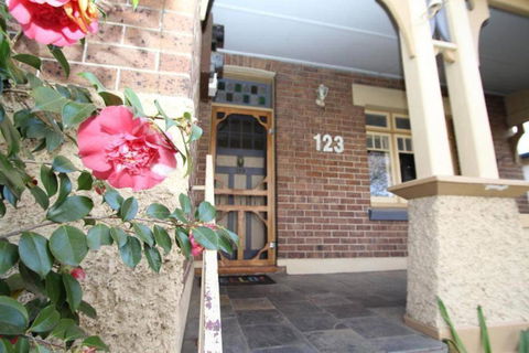 123 Hill St. Heart Of Orange Double Brick - New Castle Holiday 3