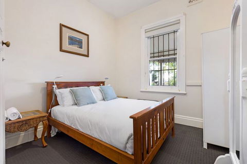 Drummoyne 3 Bedroom Home (62ALE) - New Castle Holiday 3