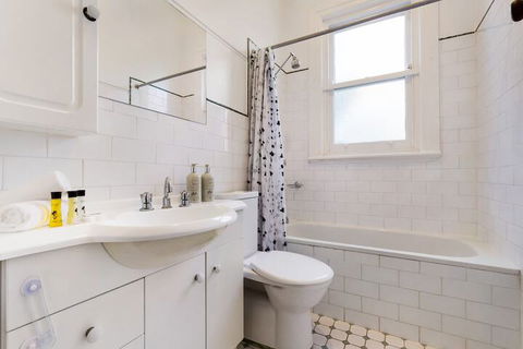 Drummoyne 3 Bedroom Home (62ALE) - New Castle Holiday 2