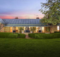 Sutton Downs renovated country home on 100 acres - New Castle Holiday