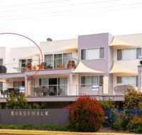 Boardwalk Apartment 6 - New Castle Holiday