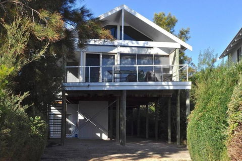 Sheoak Holiday Home - New Castle Holiday 4