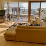 Sheoak Holiday Home - New Castle Holiday 0