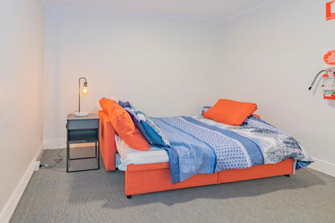 4 Bedroom House Hobart CBD Free Parking - New Castle Holiday 2