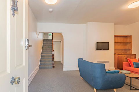 4 Bedroom House Hobart CBD Free Parking - New Castle Holiday 5