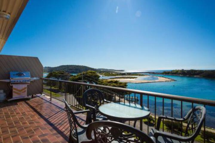 Narooma NSW New Castle Holiday