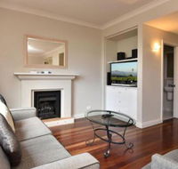Villa Executive 2br Pokolbin Resort Condo located within Cypress Lakes Resort nothing is more central - New Castle Holiday