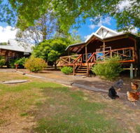 Sunnyhurst Chalets Rural Stay - New Castle Holiday