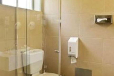 Classic Twin Bed Room 2 In Oakleigh - New Castle Holiday 5