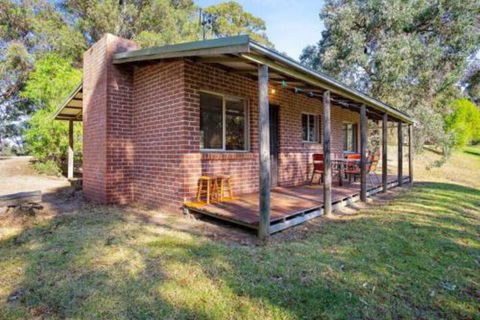 Braeside Cabin Three Parsonsia - New Castle Holiday 6