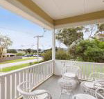 BEACHSIDE GETAWAY DROMANA - New Castle Holiday