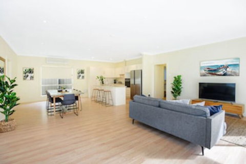 Aldinga Beach Experience - New Castle Holiday 0