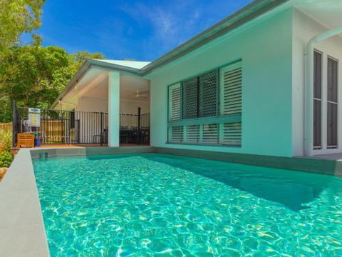 CANOPY HOUSE At PALM COVE - New Castle Holiday 0