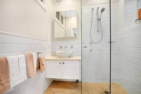 CRES0 Manly The Crescent - New Castle Holiday 4