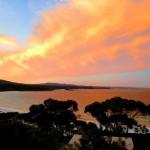 DOLPHIN LOOKOUT COTTAGE Amazing Views Of The Bay Of Fires - New Castle Holiday 0