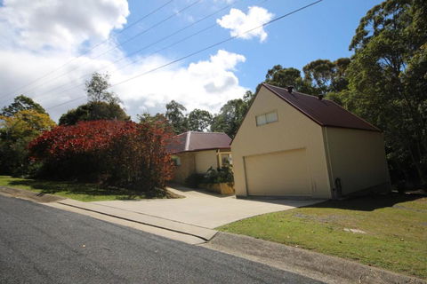 Boambee Hideaway - New Castle Holiday 4