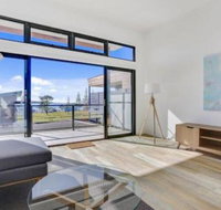 The Shore Break Eden - New Castle Holiday