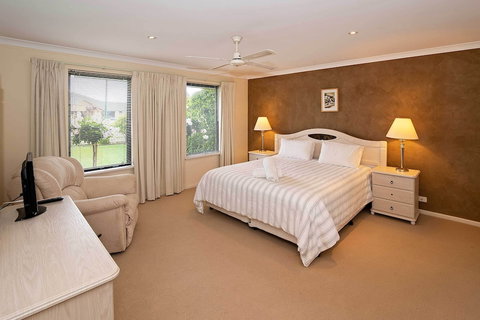 Tranquility On Troon - New Castle Holiday 1